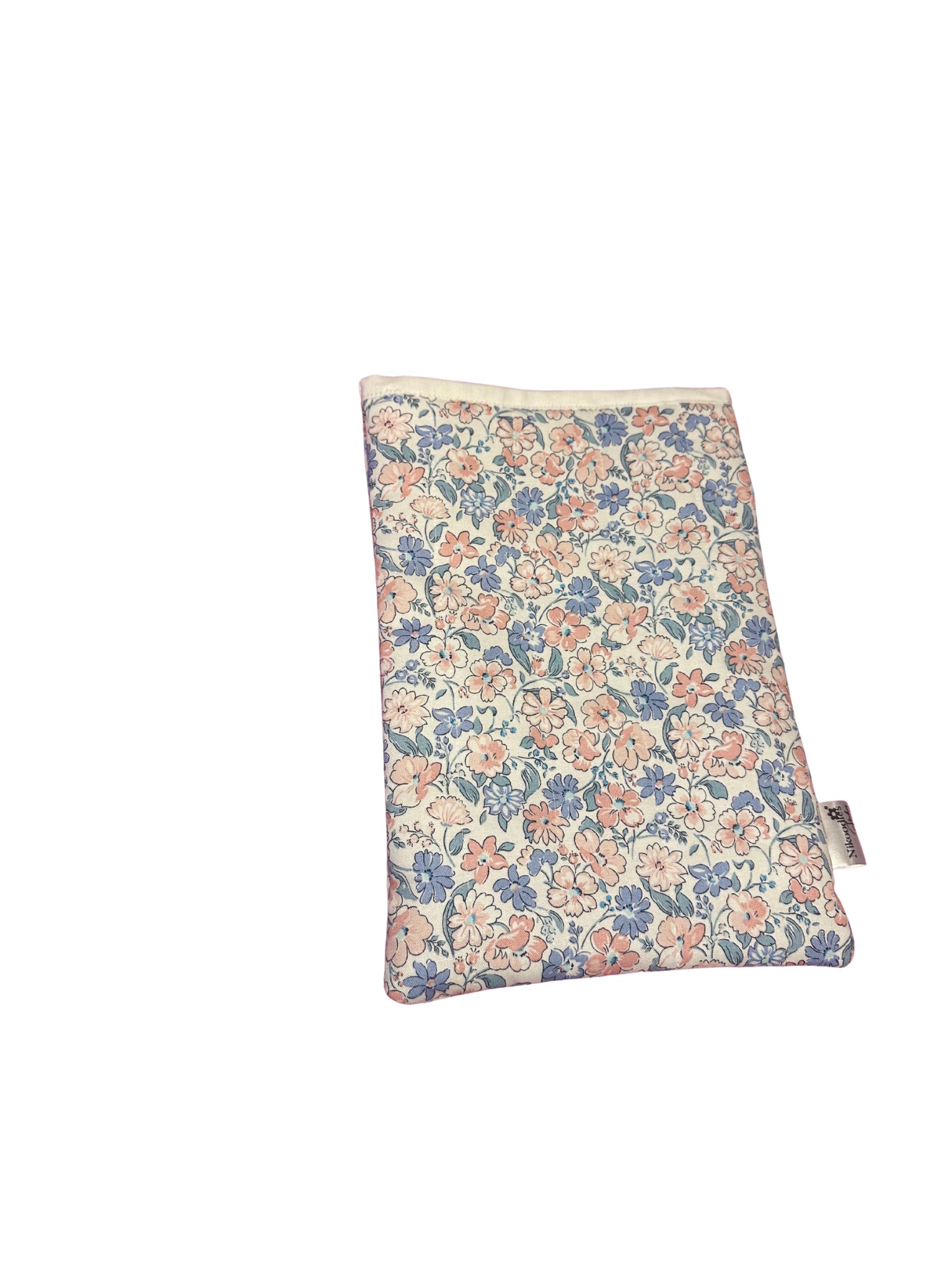 Olivia quilted book sleeve
