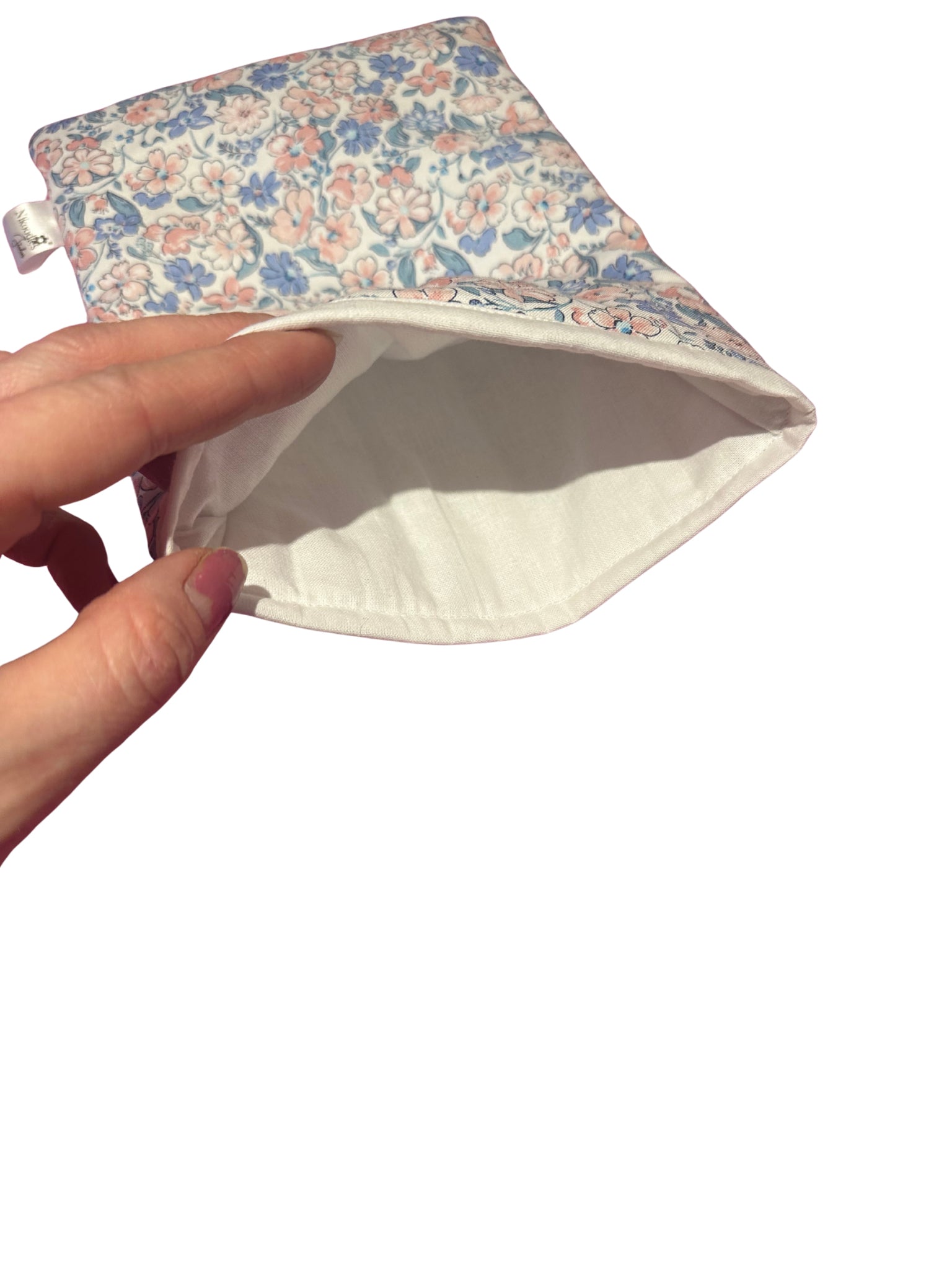 Olivia quilted book sleeve