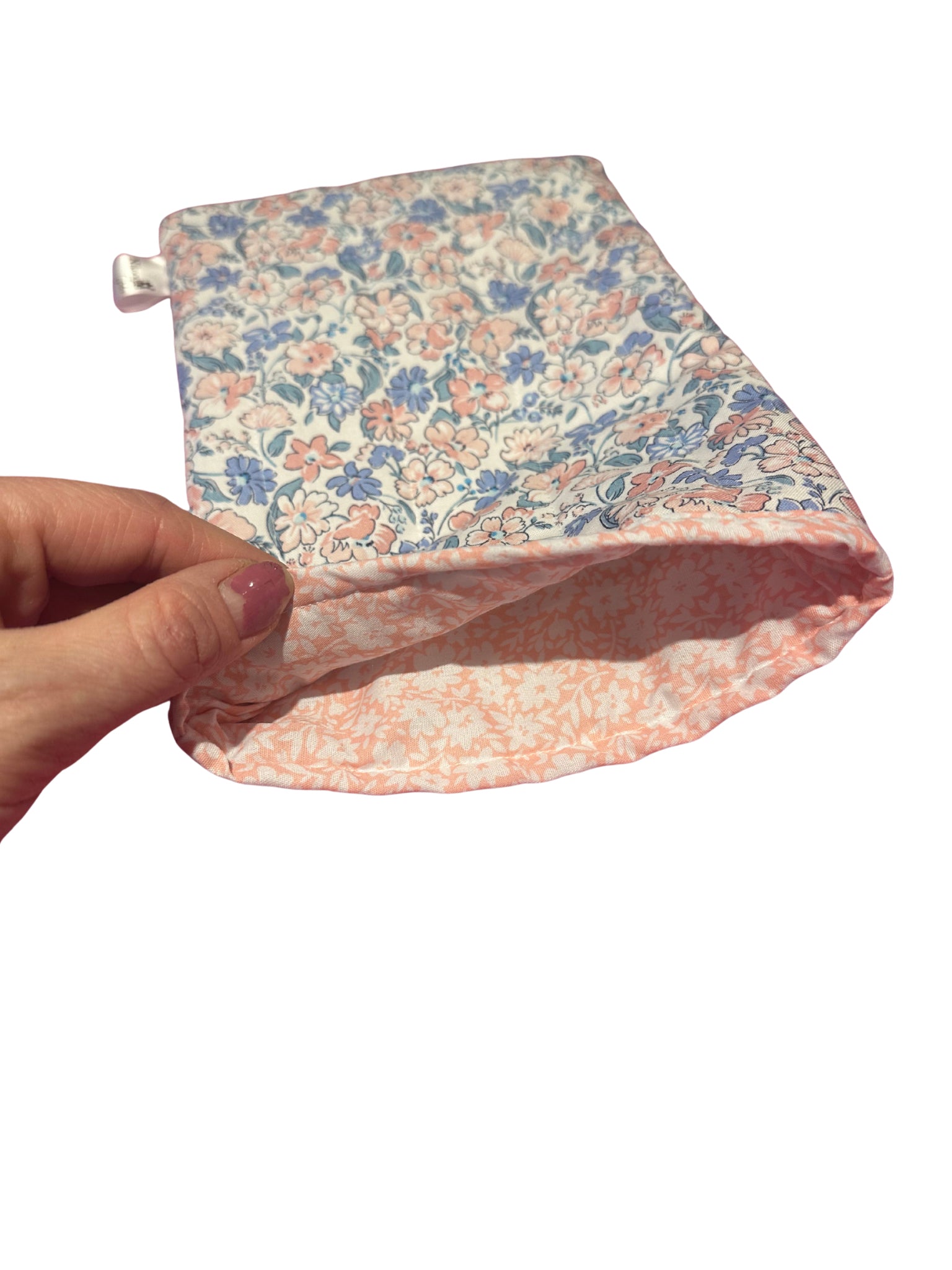 Olivia quilted book sleeve