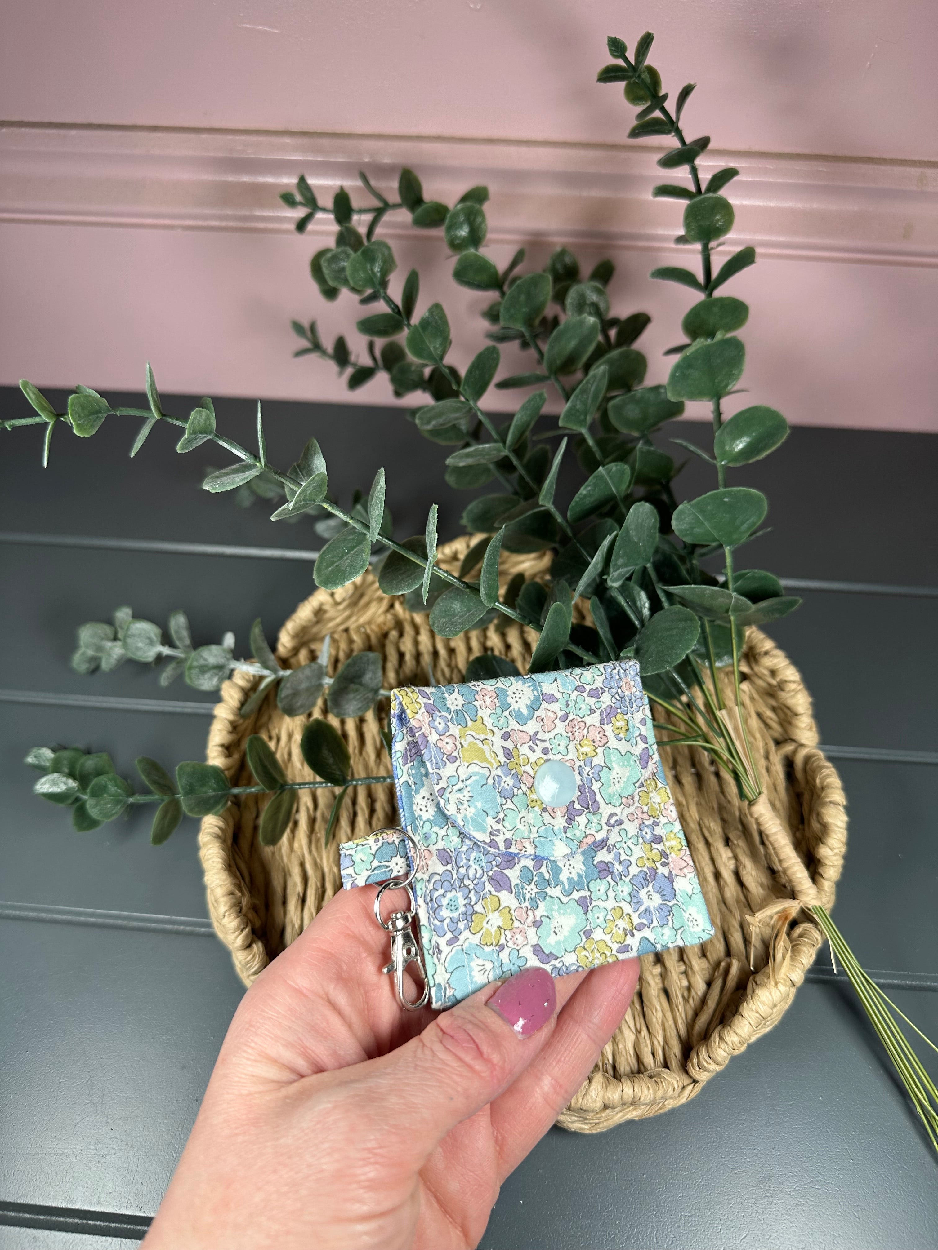 Blue floral quilted airpod case