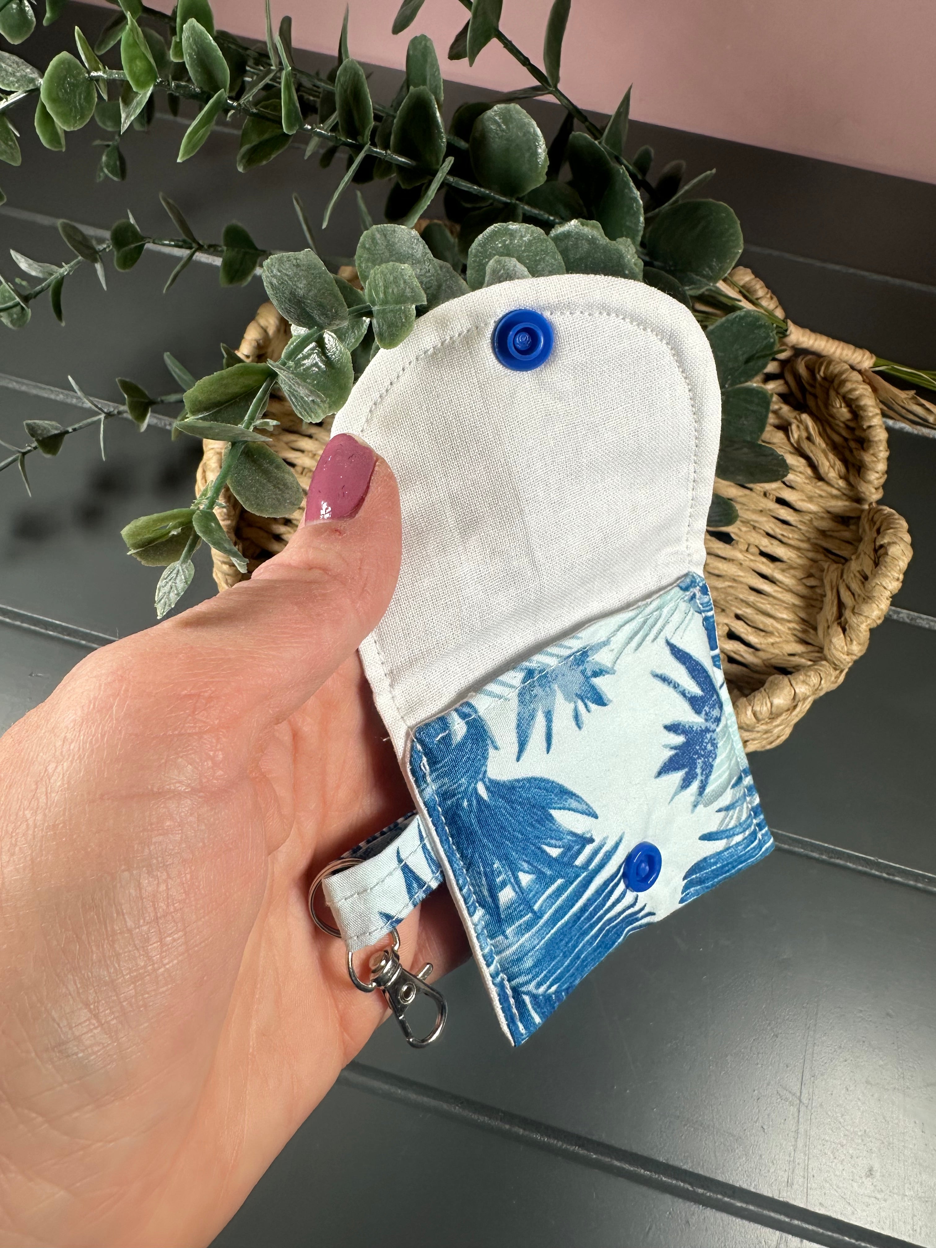 Blue leaves airpod case