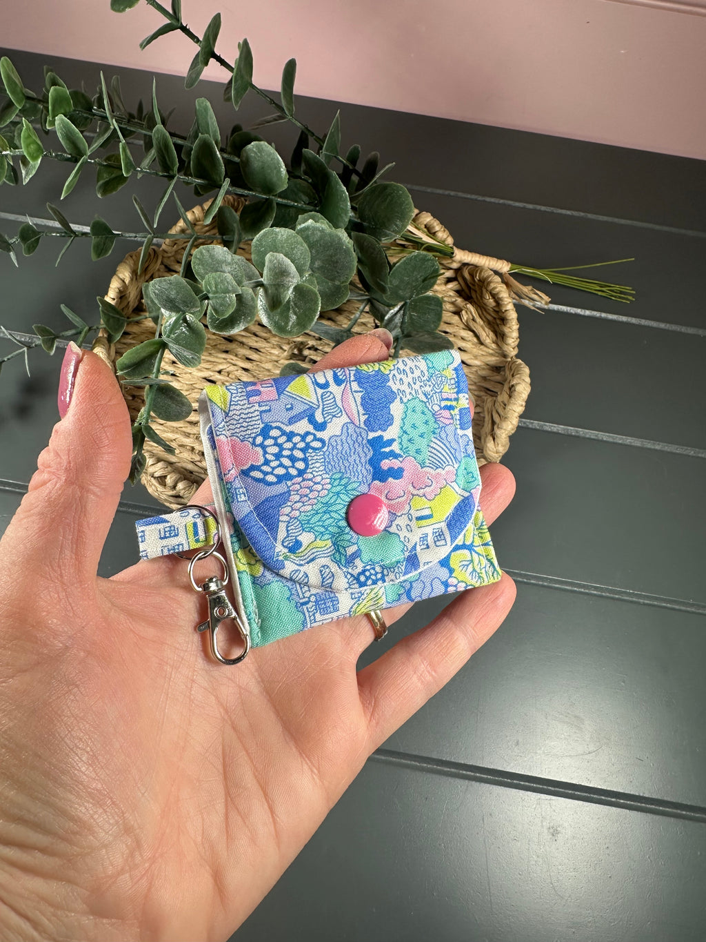 Fun print airpod case